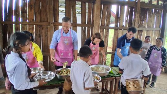 German Ambassador Visits Sekong, Highlights School Meals Programme